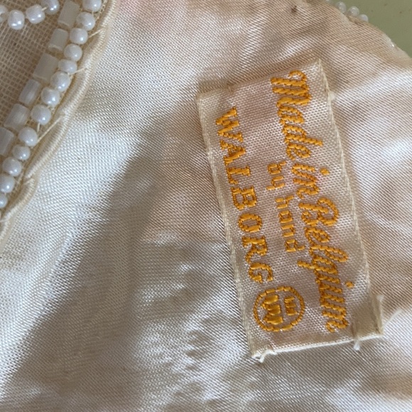 Vintage Cream with Pearls Purse - Picture 2 of 3